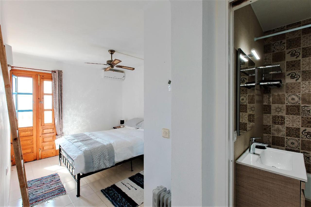 فيلا House With Terrace, Amazing Views And Private Shared Pool موخاكار المظهر الخارجي الصورة