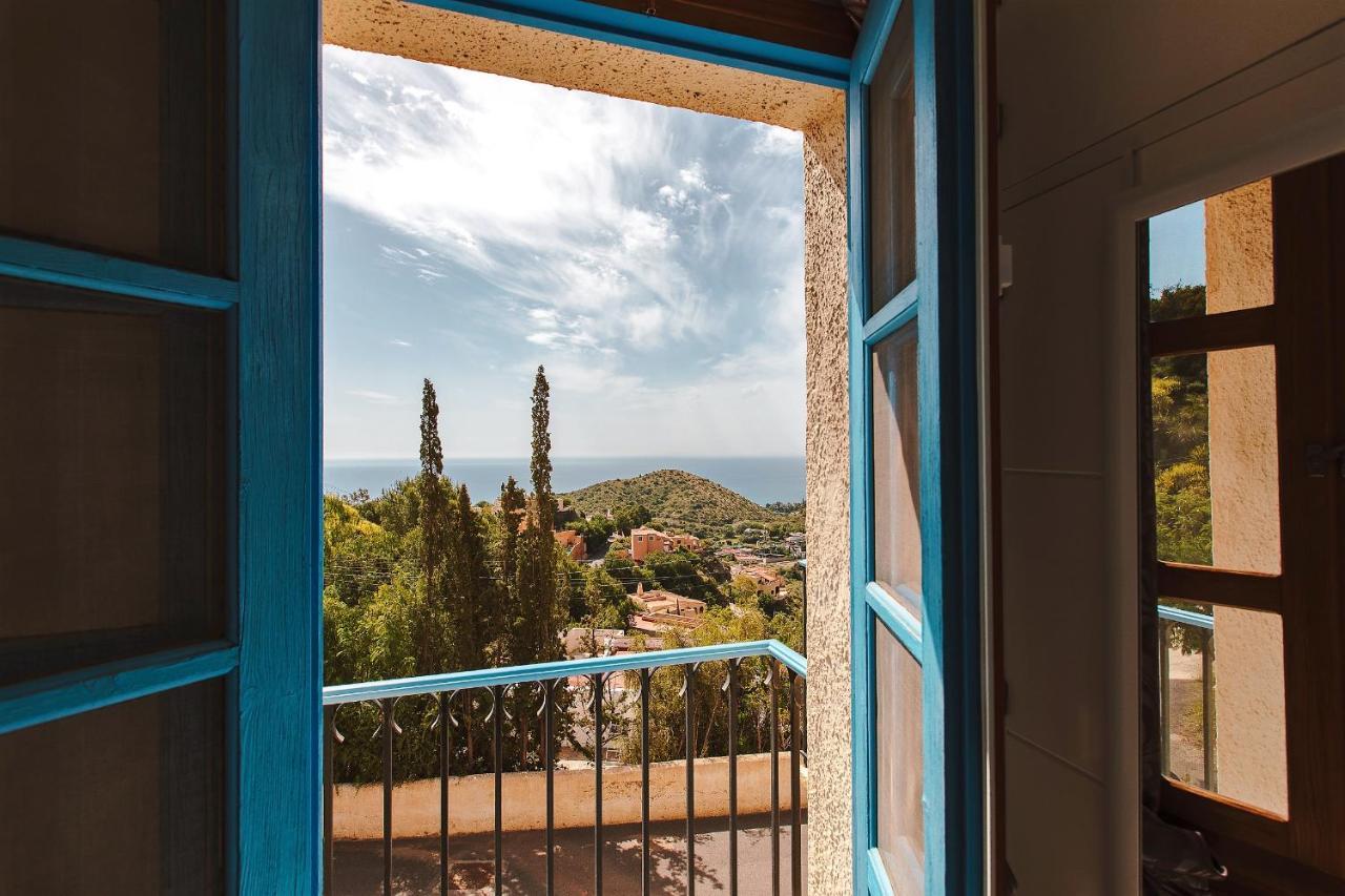 فيلا House With Terrace, Amazing Views And Private Shared Pool موخاكار المظهر الخارجي الصورة